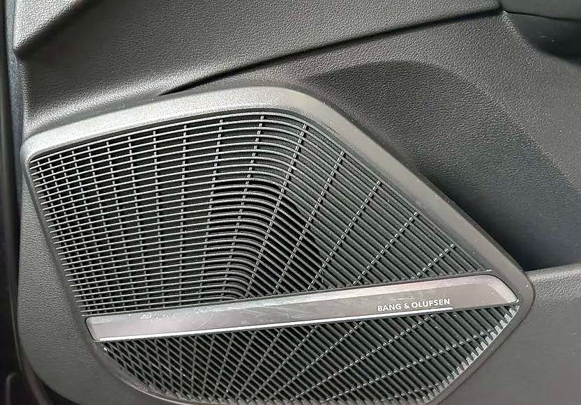 Audi Q5 45 TFSI quattro S line — Foto 2
