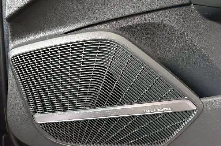 Audi Q5 45 TFSI quattro S line — Foto 10
