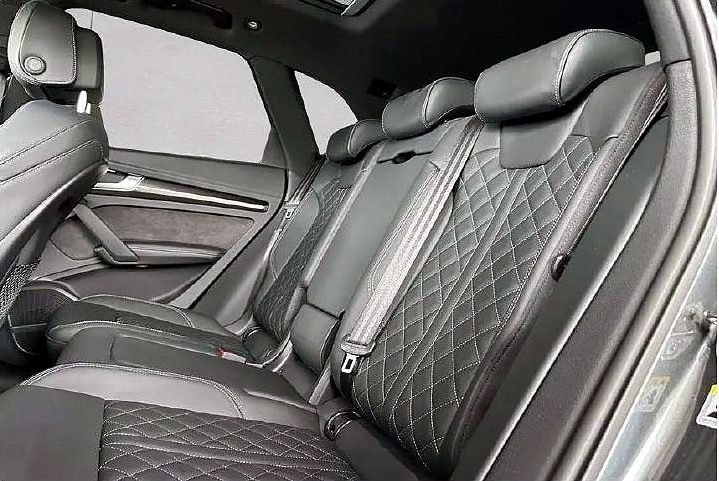 Audi Q5 45 TFSI quattro S line — Foto 11