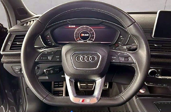 Audi Q5 45 TFSI quattro S line — Foto 12