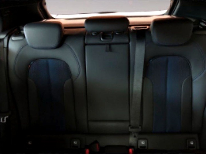 BMW 120i M Sport — Foto 13