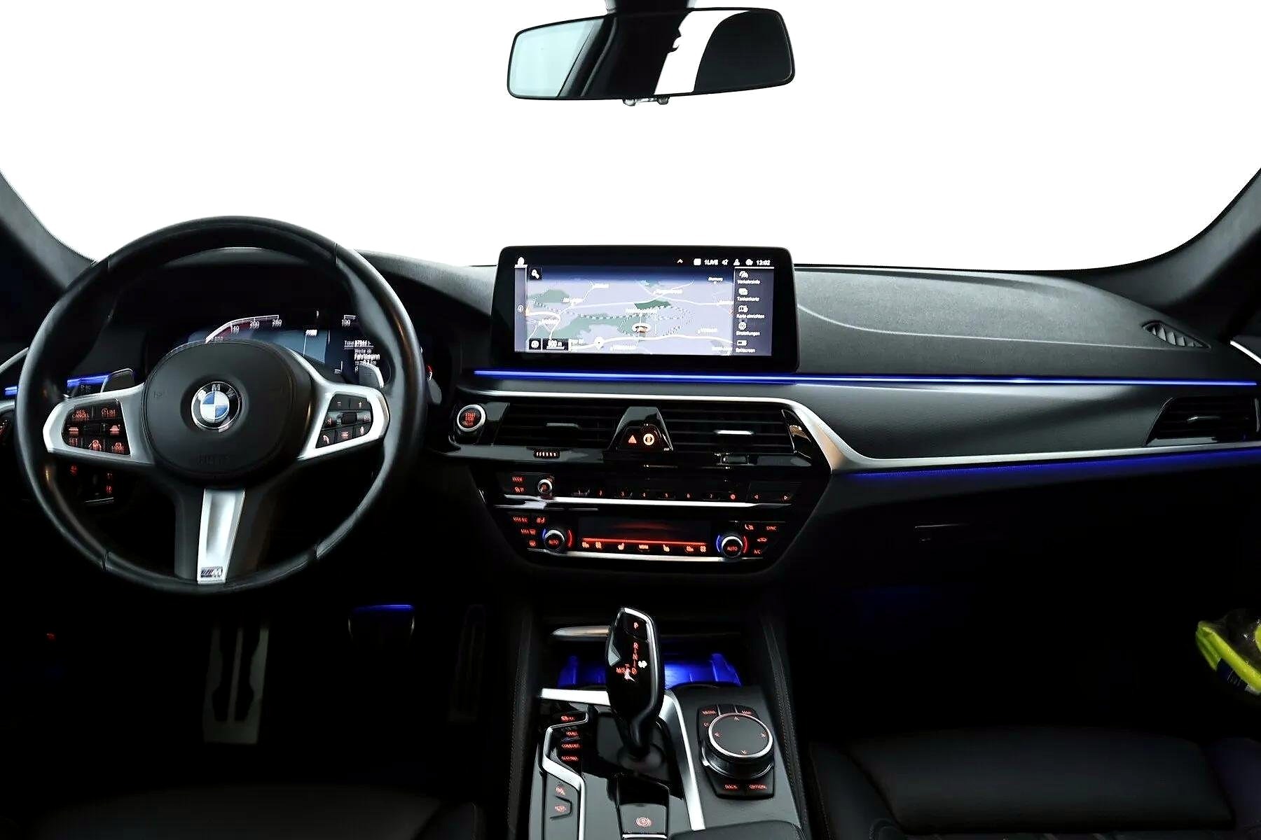 BMW 530d M Sport Touring — Foto 9