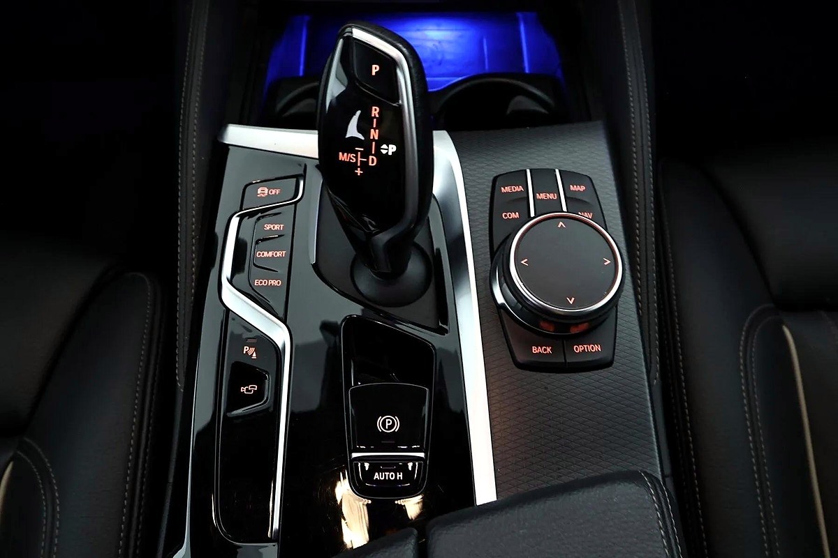 BMW 530d M Sport Touring — Foto 13