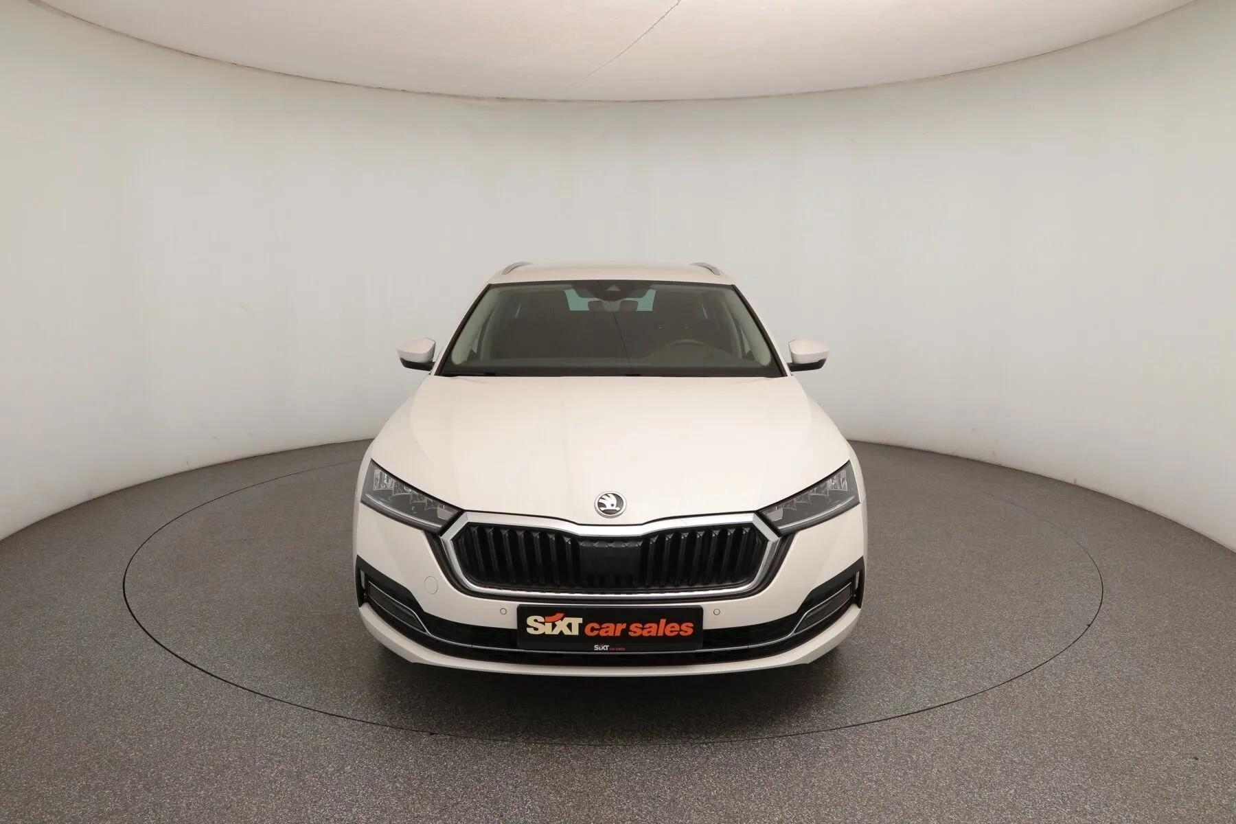 Škoda Octavia Combi 2.0 TDI Style — Foto 1