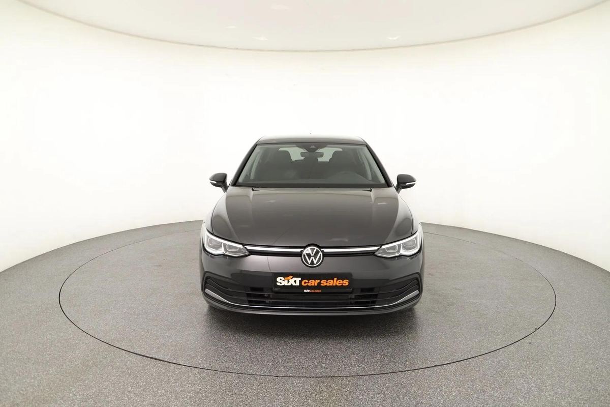 Volkswagen Golf VIII 2.0 TSI Style — Foto 1