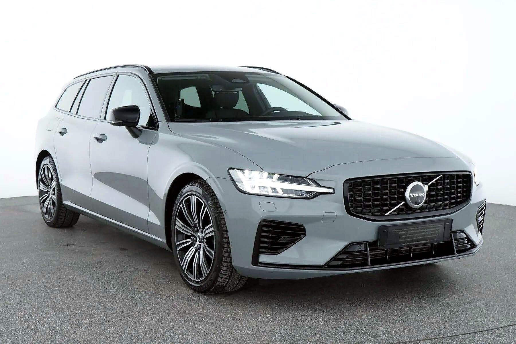 VOLVO V60 Plus Dark T6 AWD — Foto 2