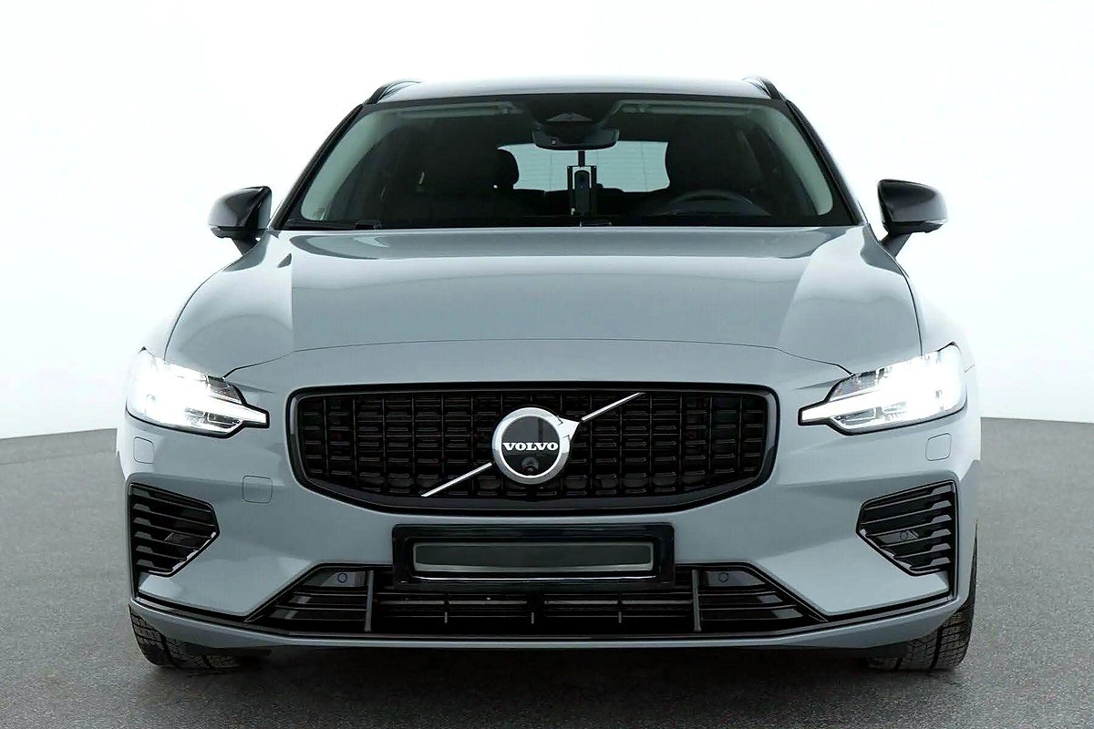 VOLVO V60 Plus Dark T6 AWD — Foto 3