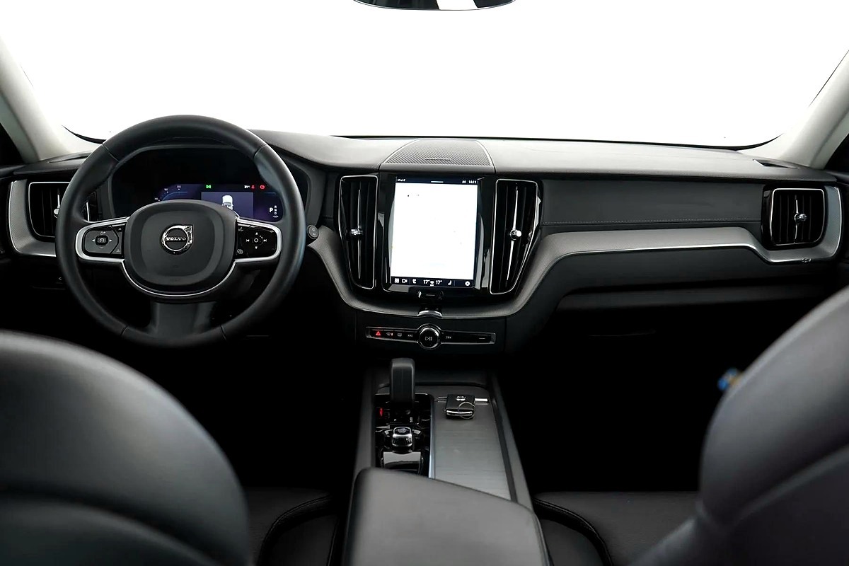 VOLVO XC60 B4 Ultimate — Foto 9